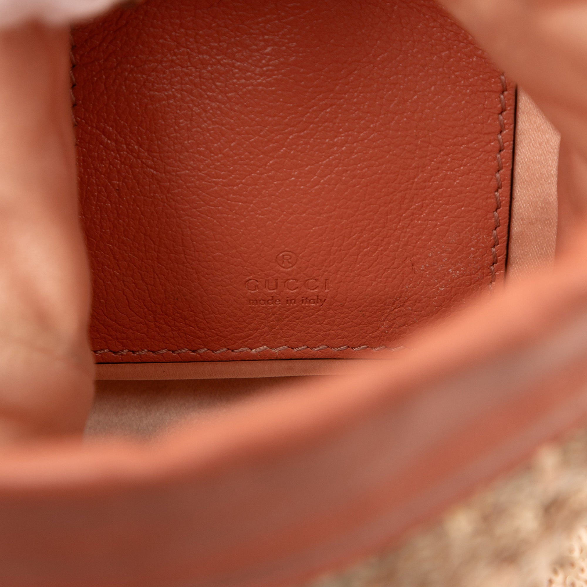 Small GG Marmont Sequined Diagonal Matelasse Leather Bucket Bag - Image 4