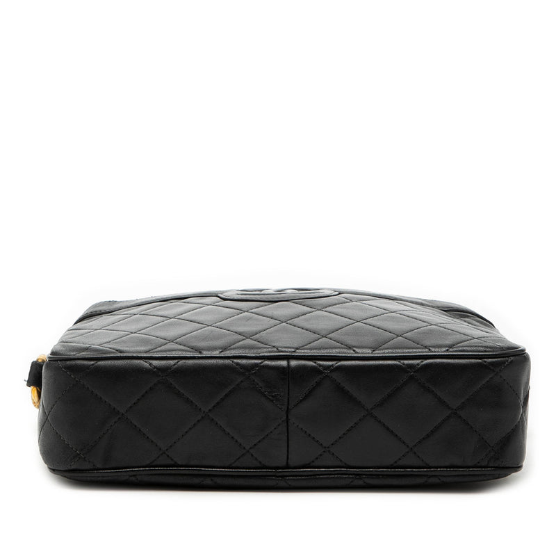 CC Quilted Lambskin Tassel Camera Bag - Image 3