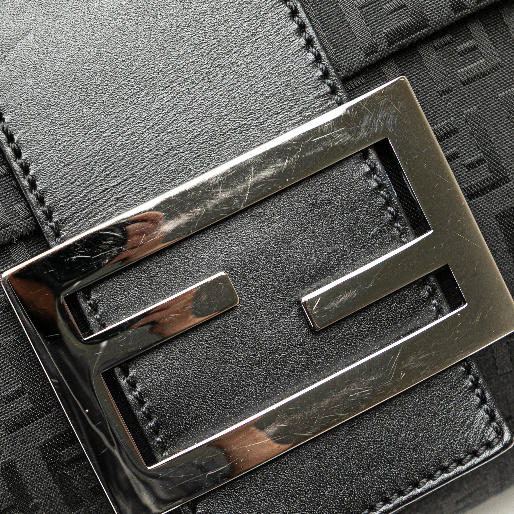Zucchino Canvas Crossbody - Image 7
