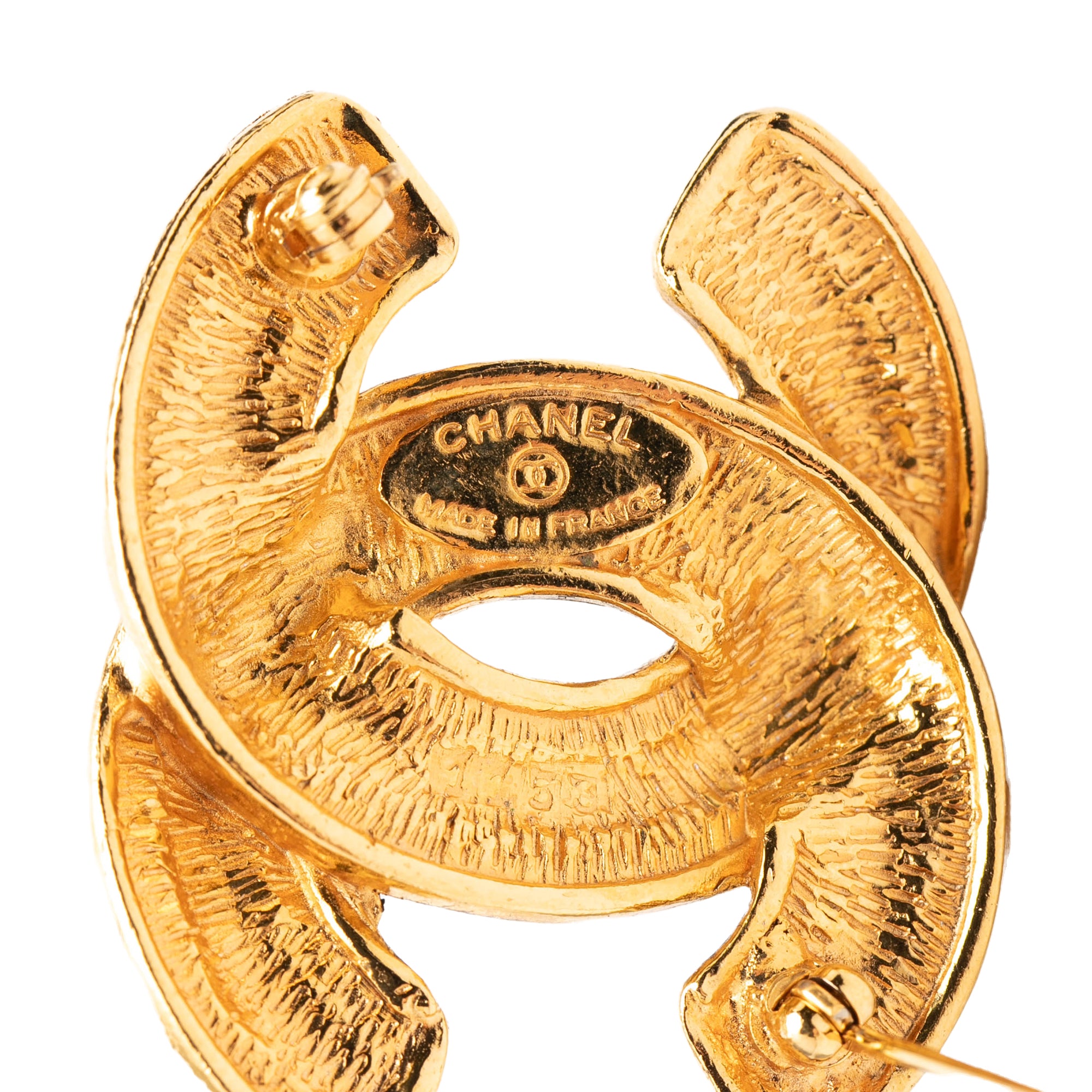 CC Gold Plated Quilted Brooch - Image 3