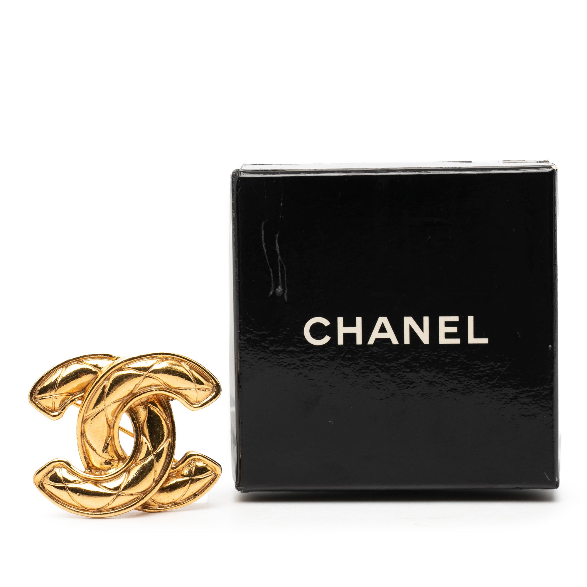 CC Gold Plated Quilted Brooch - Image 5