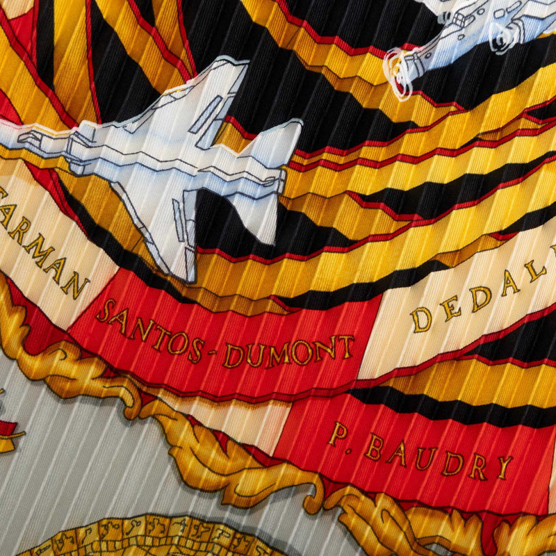 Reves D Espace Plisse Scarf - Image 3