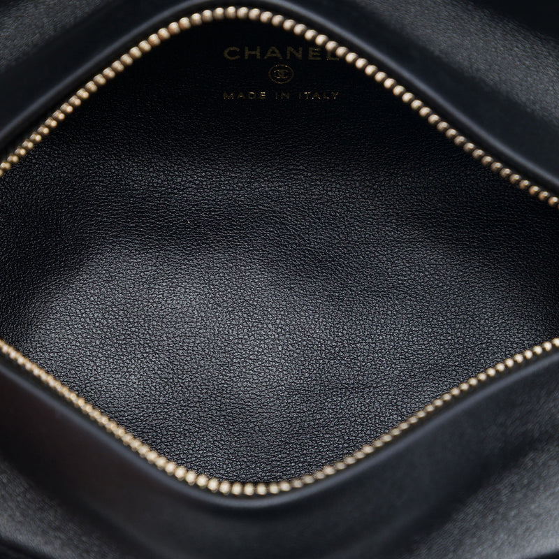 CC Quilted Velvet Crystal Wristlet Clutch - Image 4