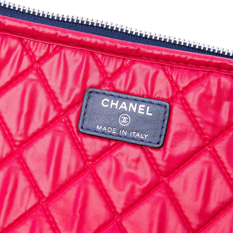 CC Quilted Nylon Laptop Case - Image 5