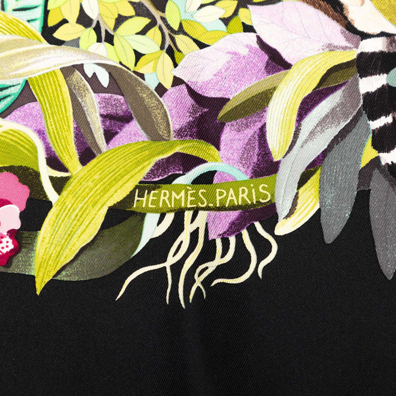 Au Coeur De La Vie Silk Scarf 90 - Image 5