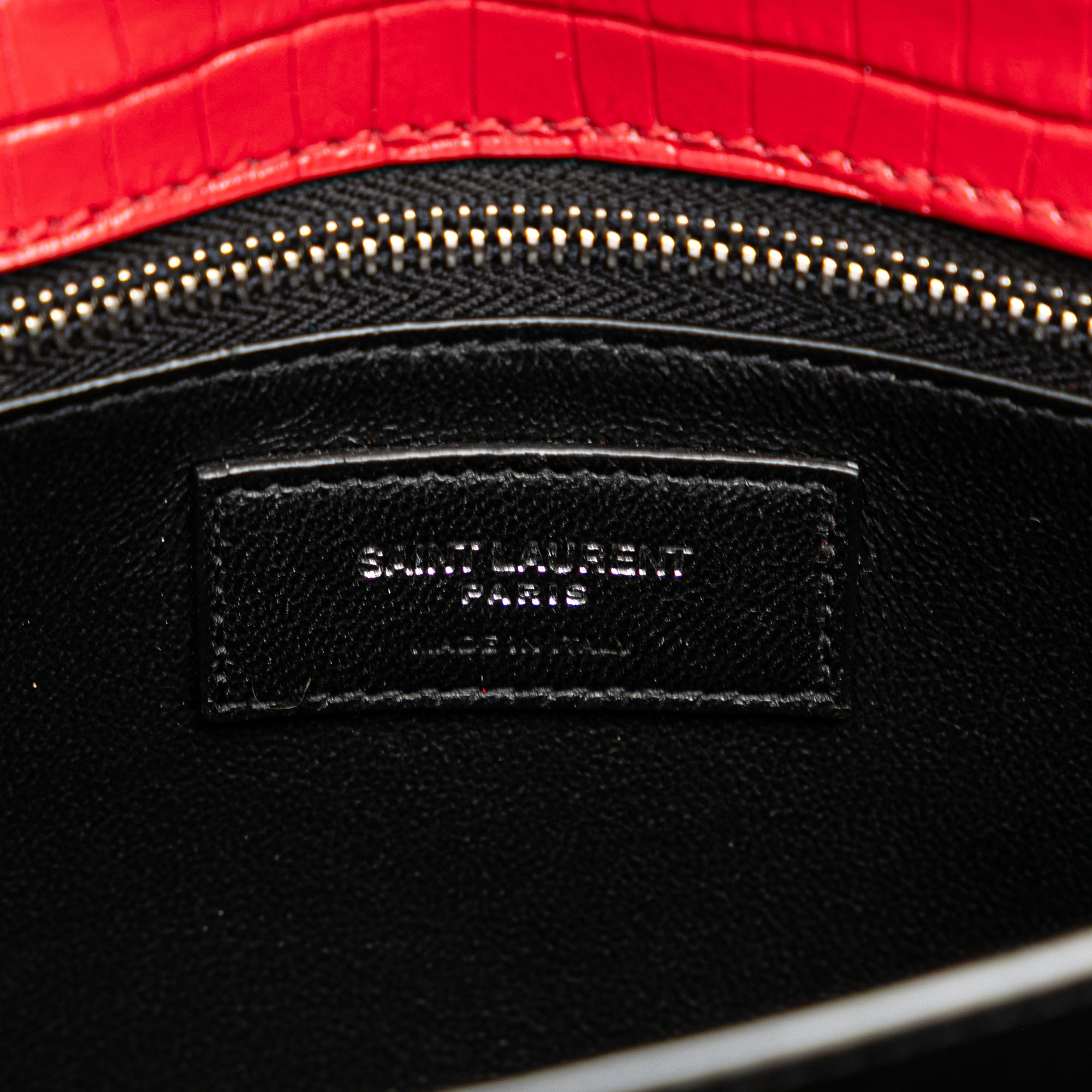 Croc Embossed Leather Monogram Cassandra Clasp Bag - Image 5