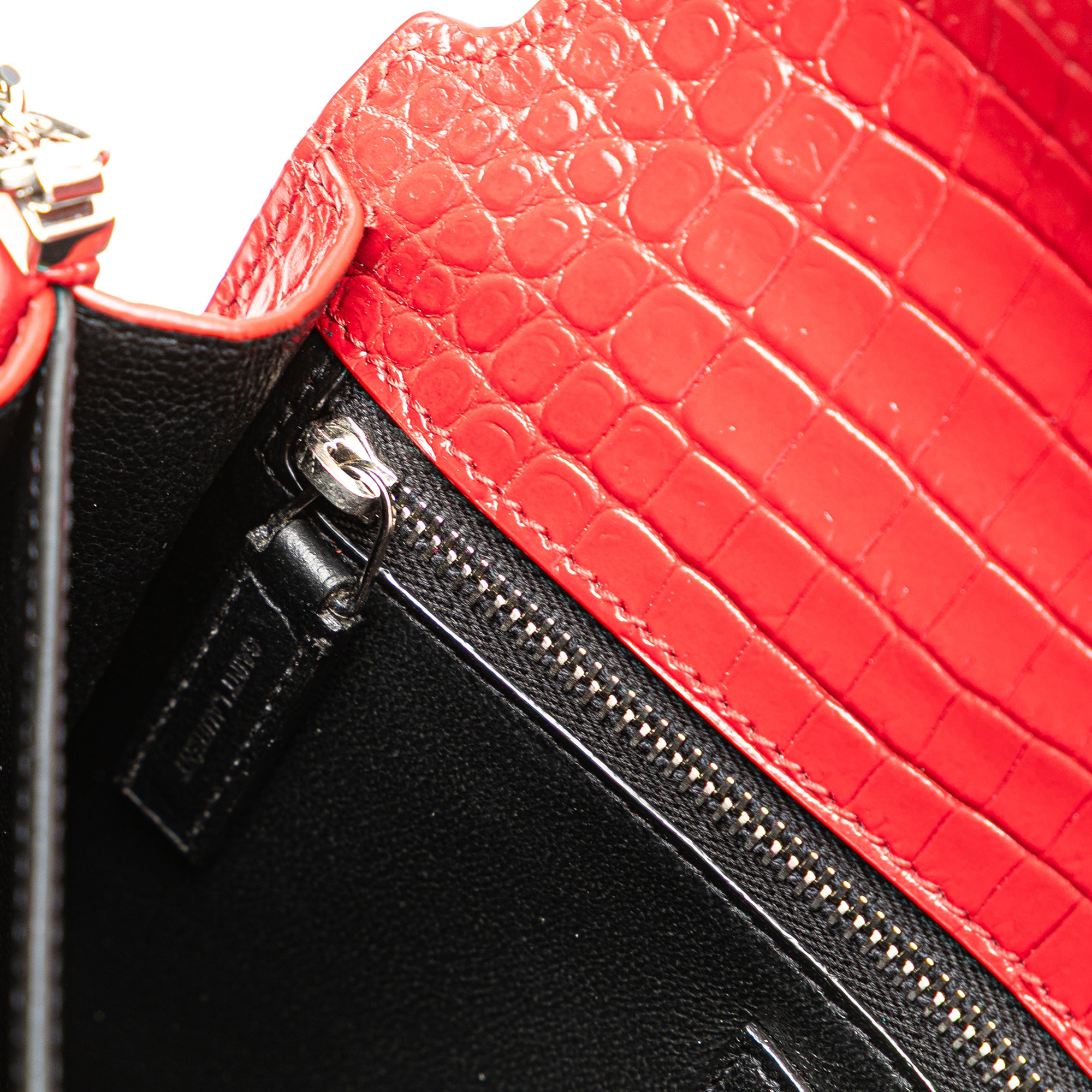 Croc Embossed Leather Monogram Cassandra Clasp Bag - Image 7