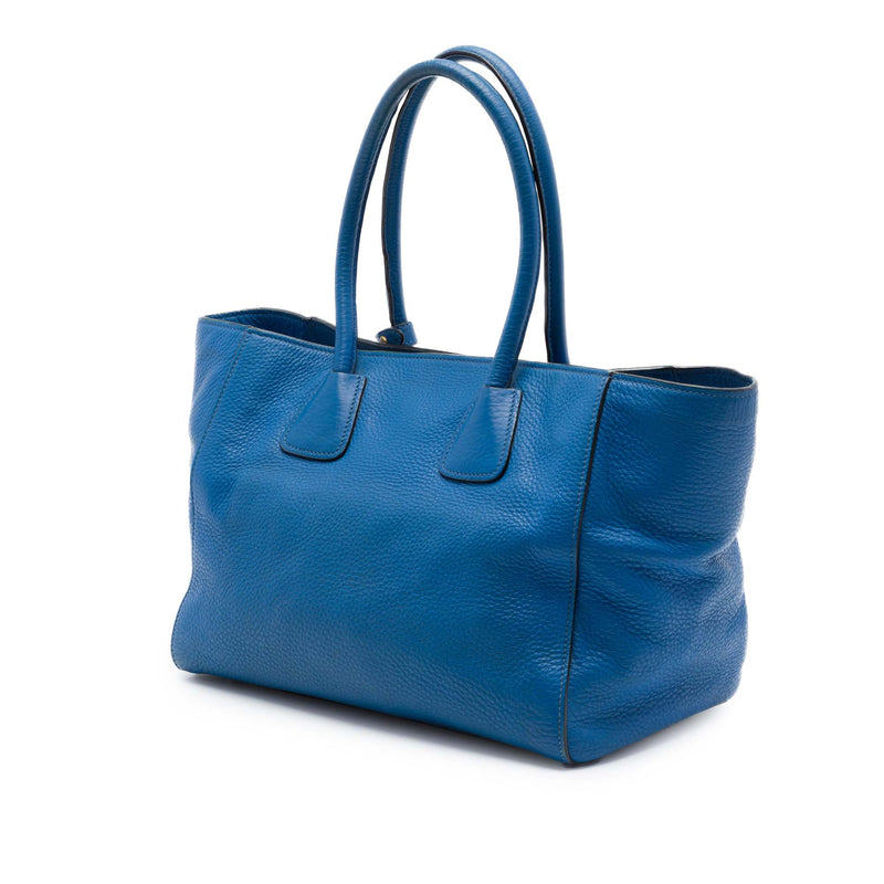 Vitello Daino Front Pocket Open Convertible Tote - Image 2