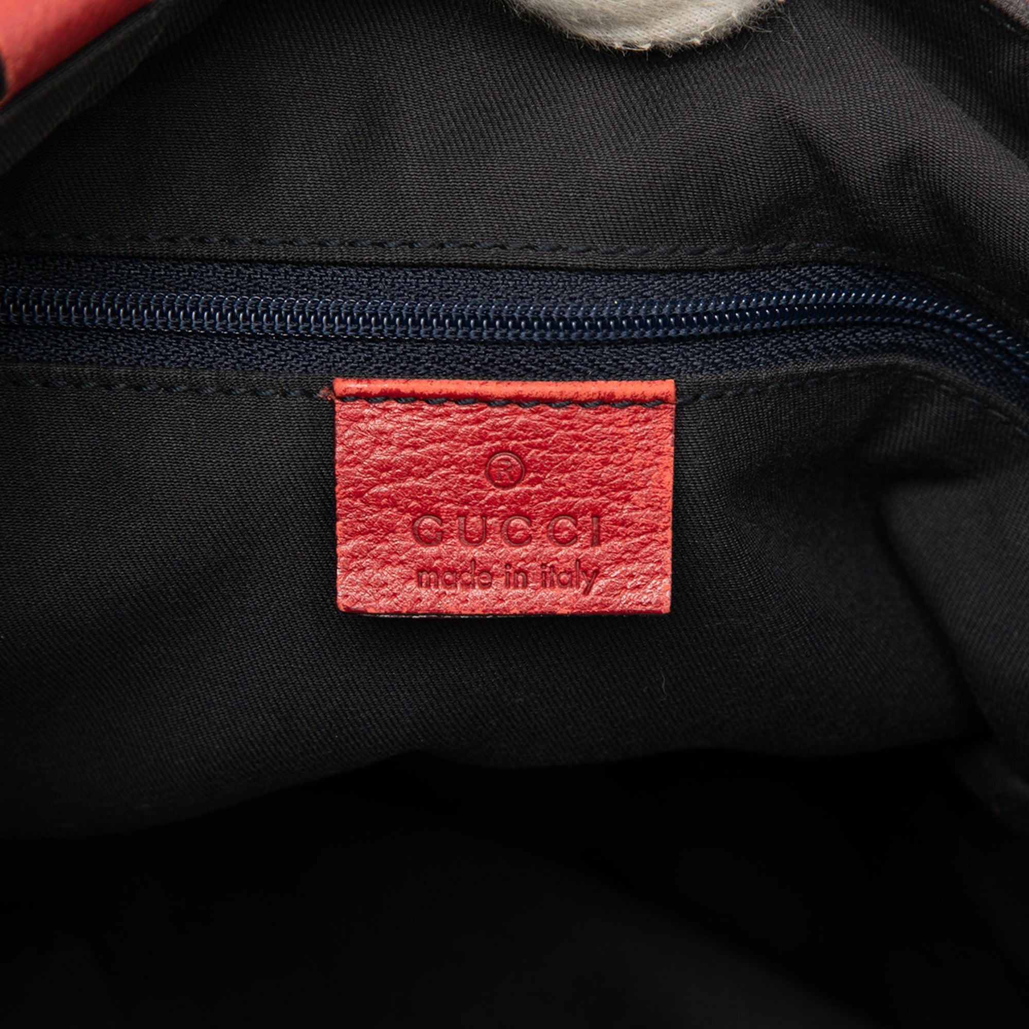 GG Canvas Abbey D Ring Tote - Image 5