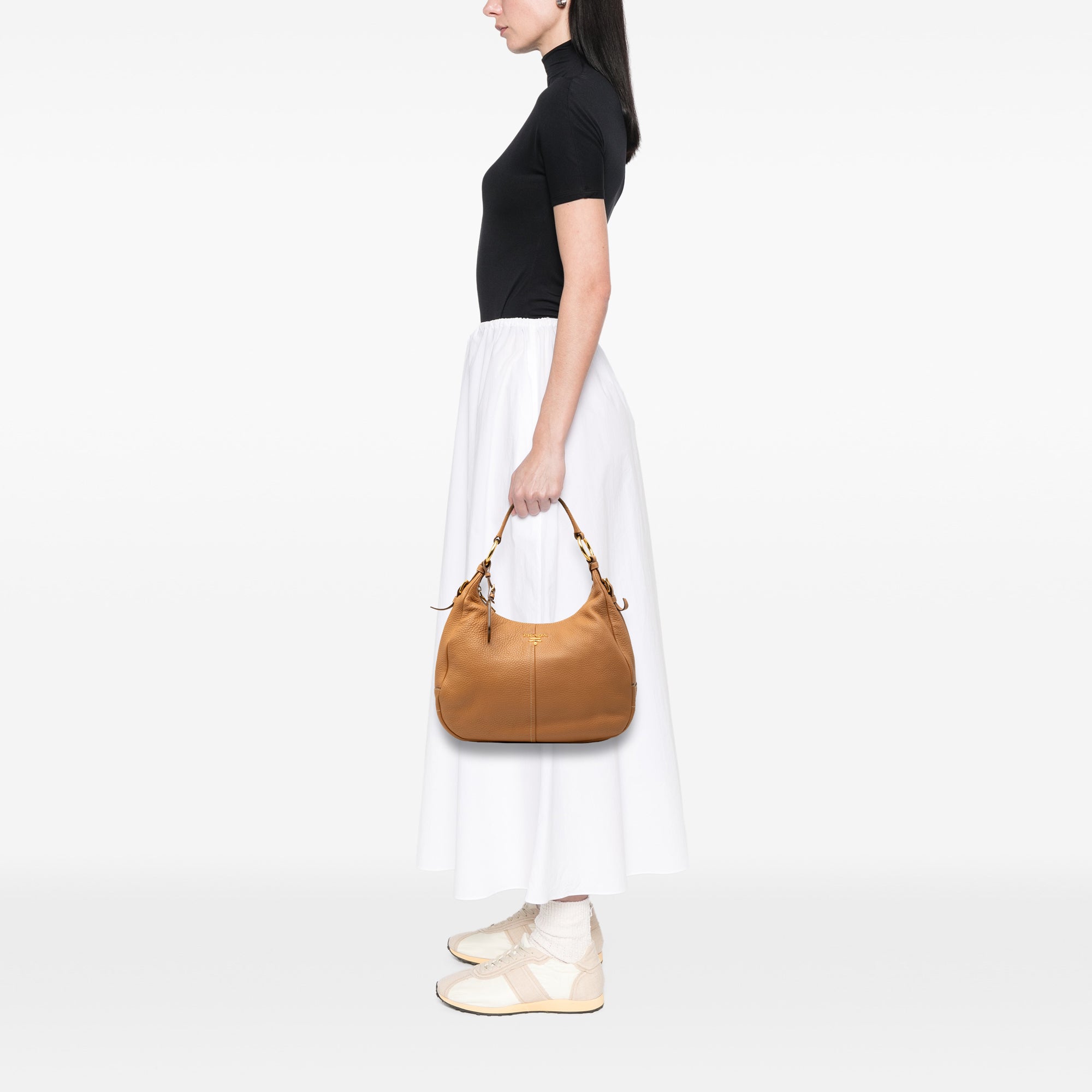 Vitello Daino Shoulder Bag - Image 6