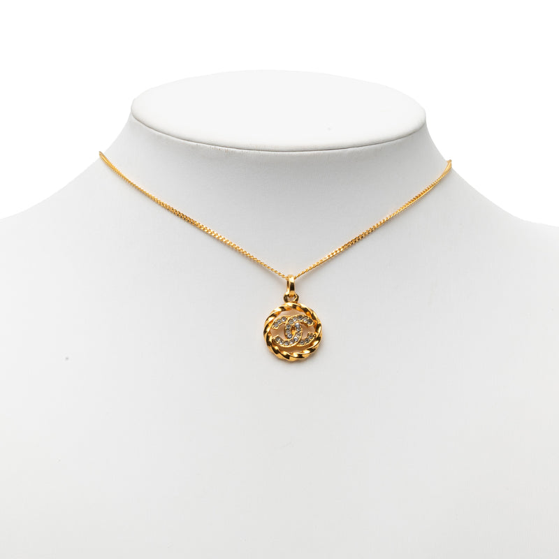 CC Gold Plated Strass Round Pendant Necklace - Image 6