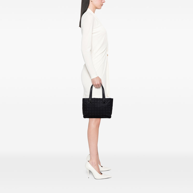 New Travel Line Nylon Tote - Image 11