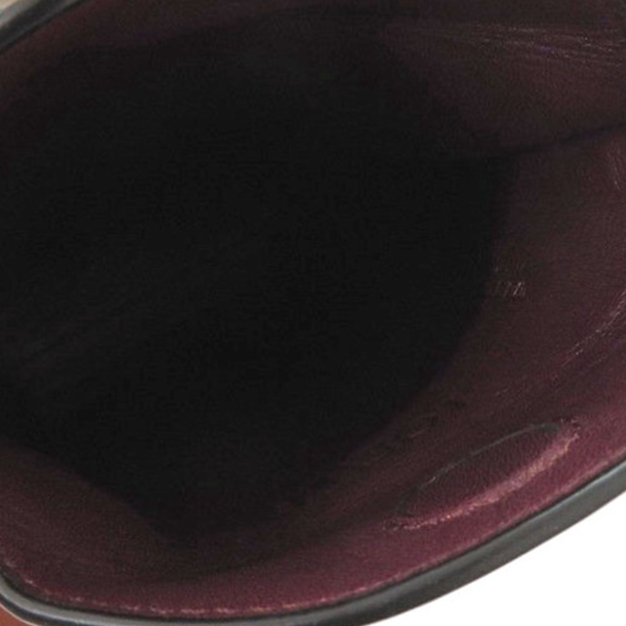 Leather Gate Pocket Crossbody - Image 5