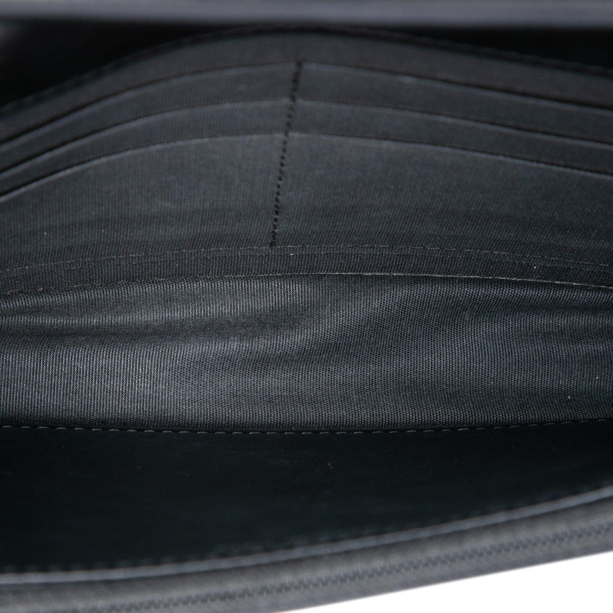 CC Quilted Patent Brilliant Wallet On Chain - Image 4