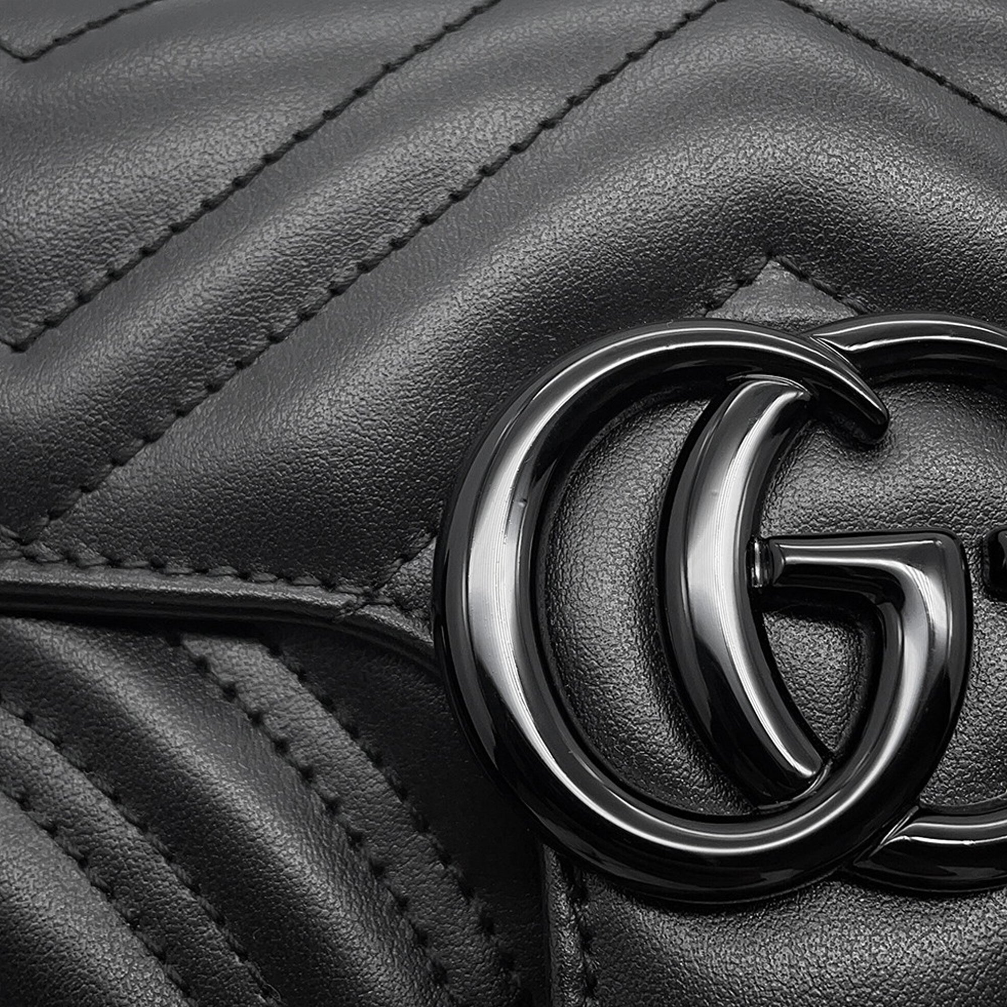 Small GG Marmont Matelasse Calfskin Monochrome Shoulder Bag - Image 6