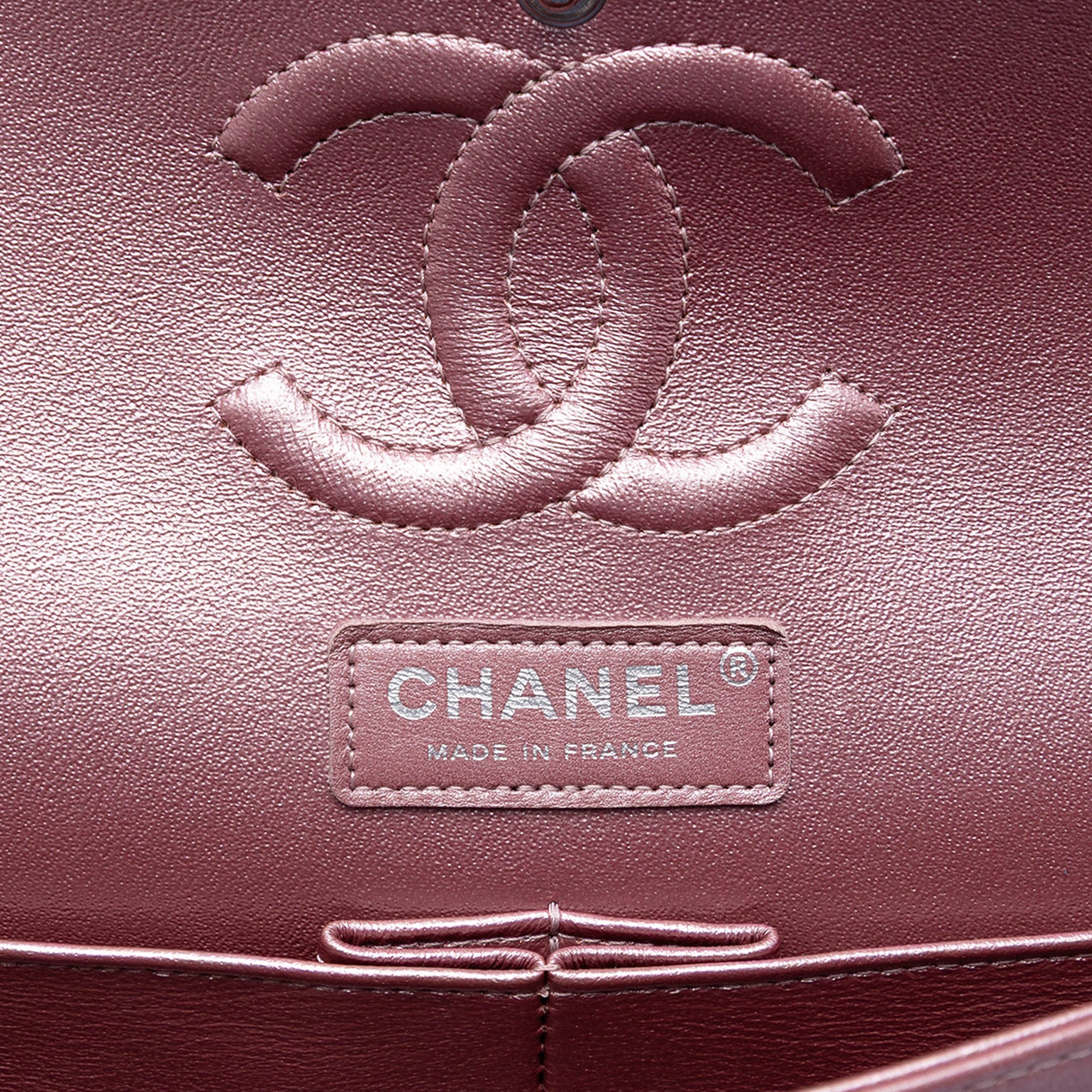 Medium Metallic Classic Lambskin Double Flap - Image 5
