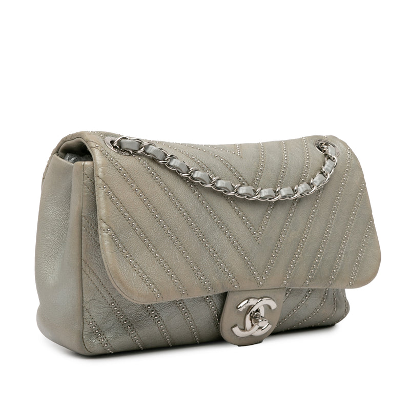 Medium Chevron Calfskin Stud Wars Flap - Image 2