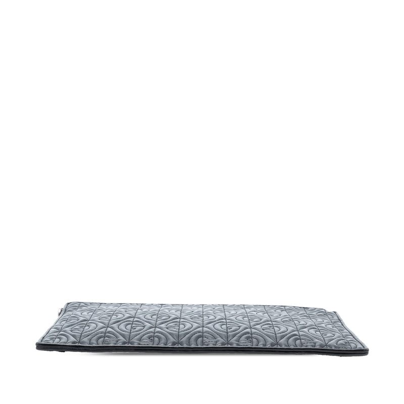 Quilted Leather G Rhombus Zip Clutch - Image 3
