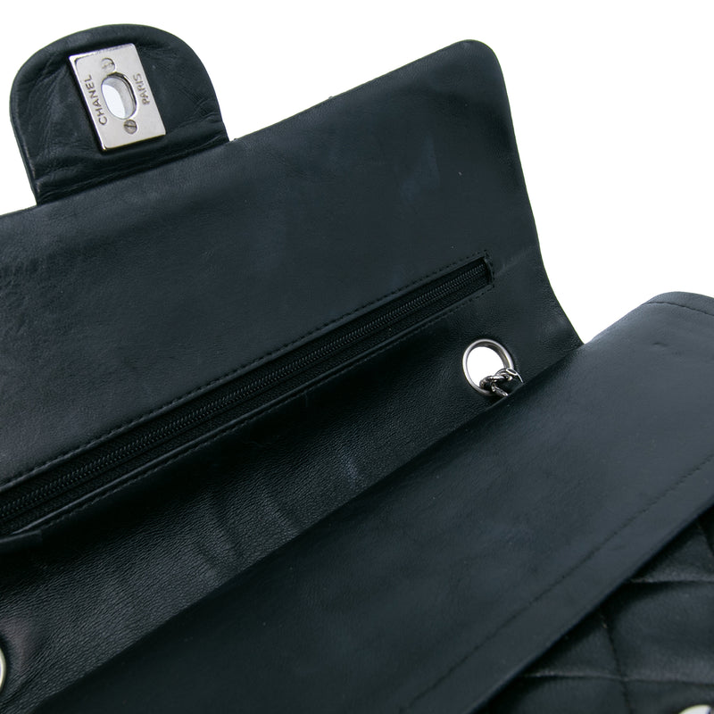 Medium Classic Lambskin Double Flap - Image 7