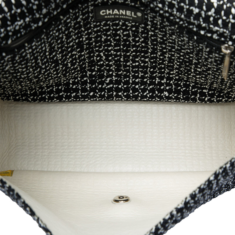 Jumbo Classic Tweed and Calfskin Single Flap - Image 4