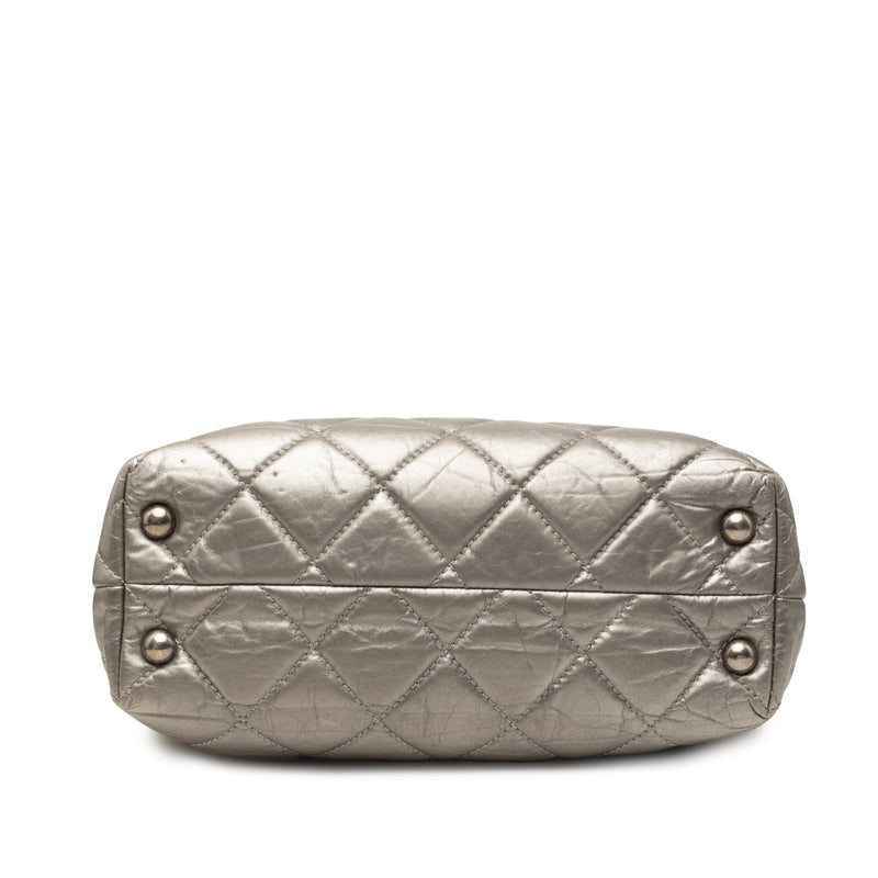 Quilted Metallic Aged Calfskin Reissue 2.55 Tote - Image 3