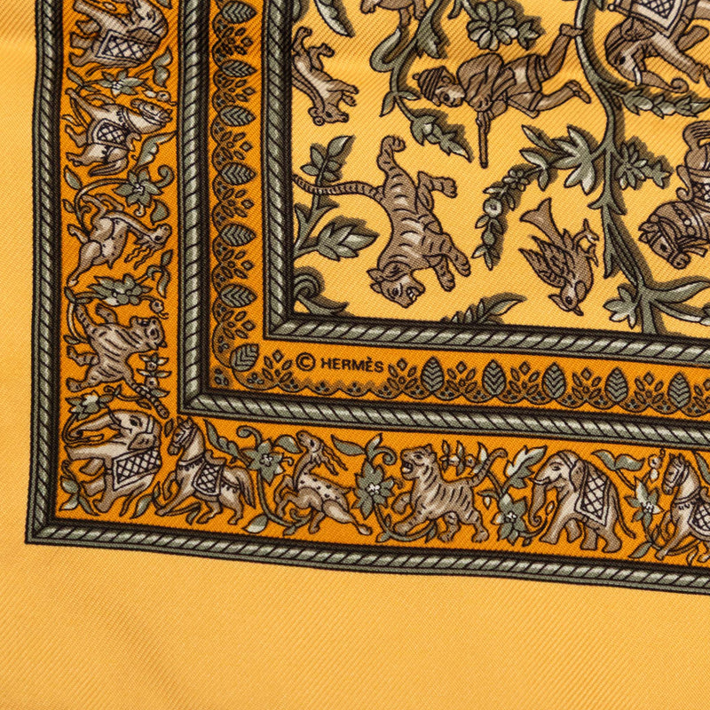 Chasse en Inde Silk Scarf 42 - Image 5