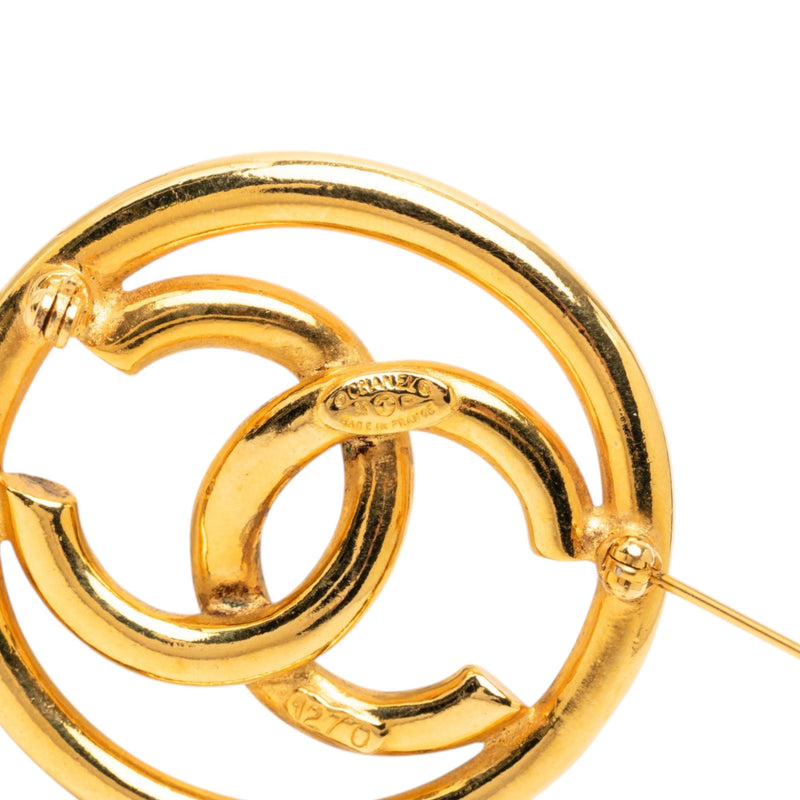 CC Gold Plated Round Brooch - Image 4