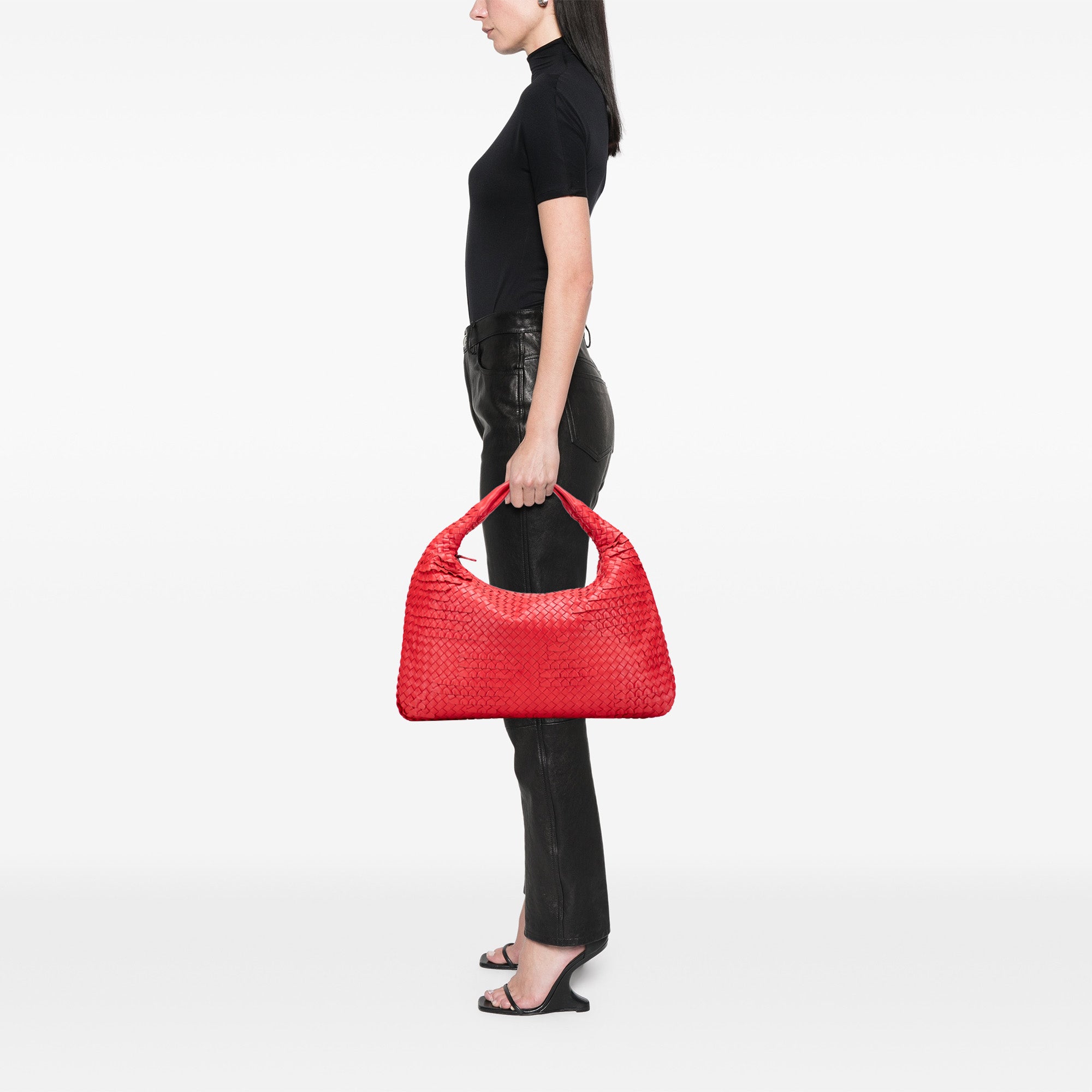 Medium Nappa Intrecciato Ruffle Veneta Hobo - Image 12