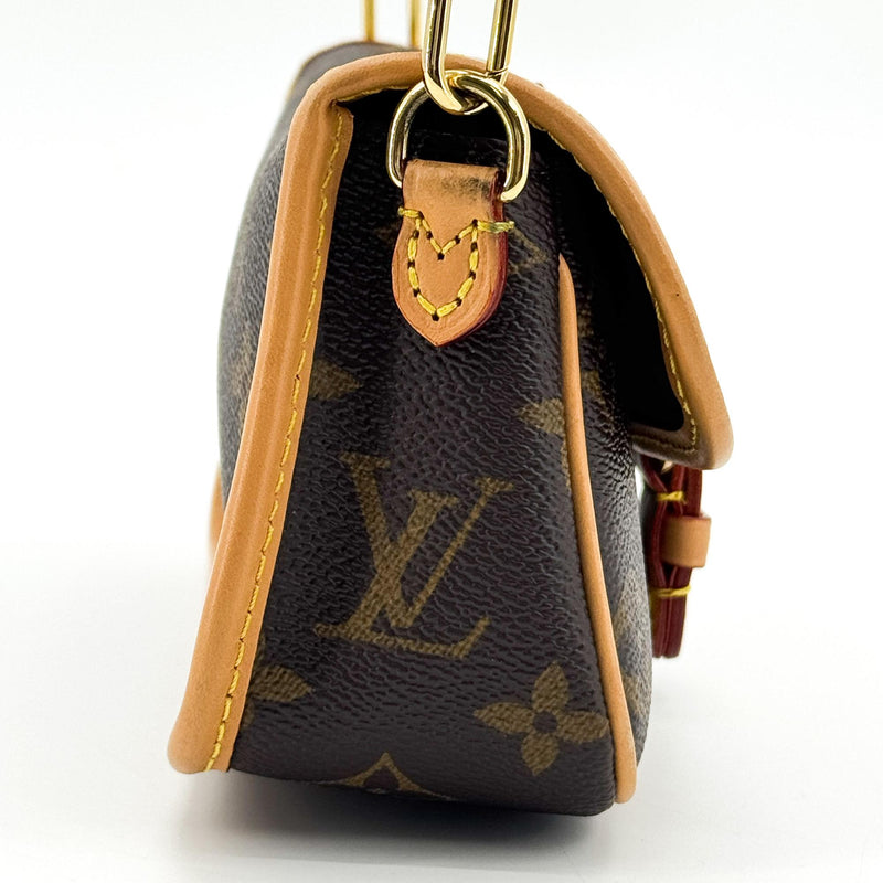 Louis Vuitton Diane Nm Monogram Canvas Brown Bag