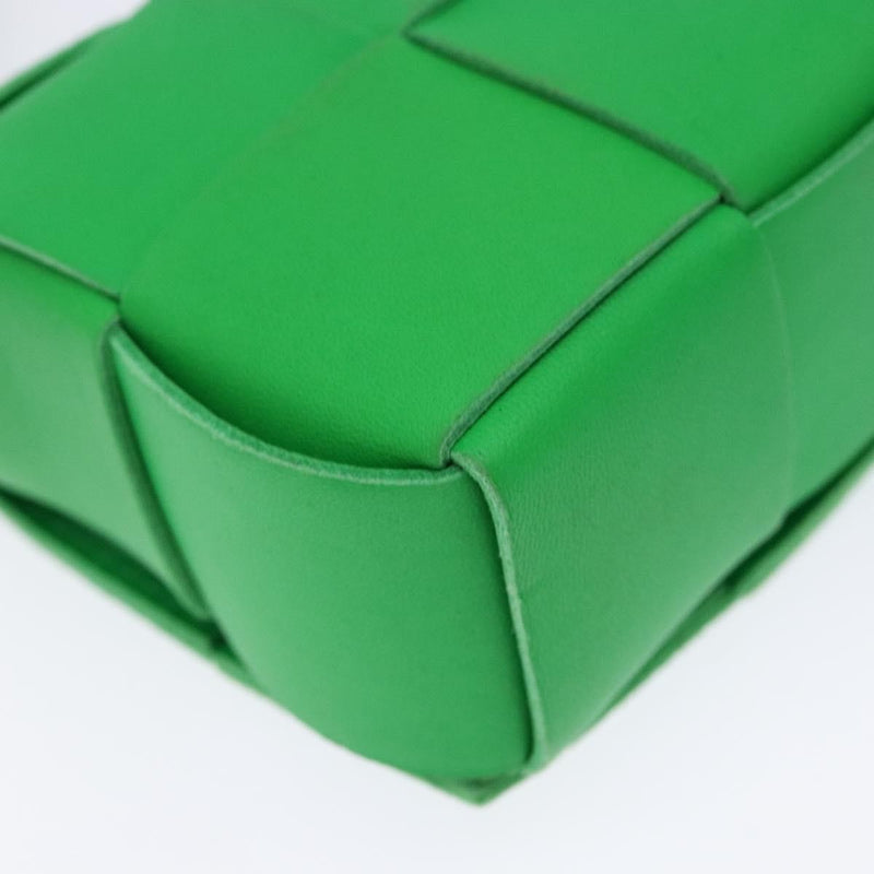 Bottega Veneta Cassette Maxi Intrecciato Leather Green Bag