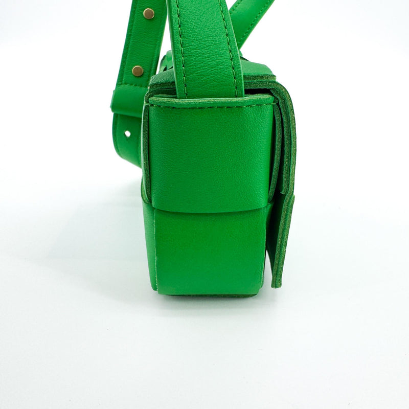 Bottega Veneta Cassette Maxi Intrecciato Leather Green Bag