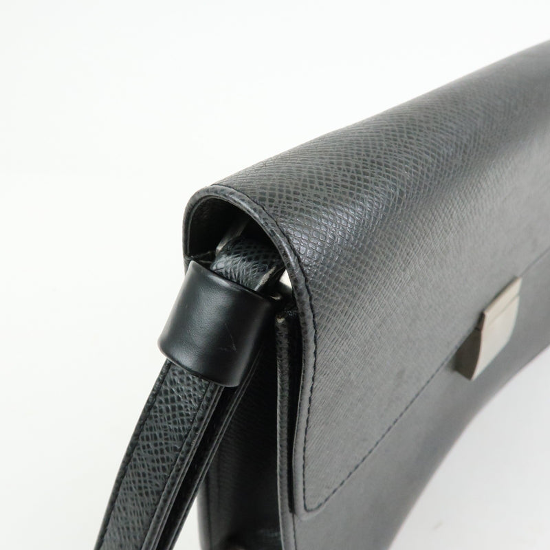 Louis Vuitton Selenga Pochette Taiga Leather Black Bag