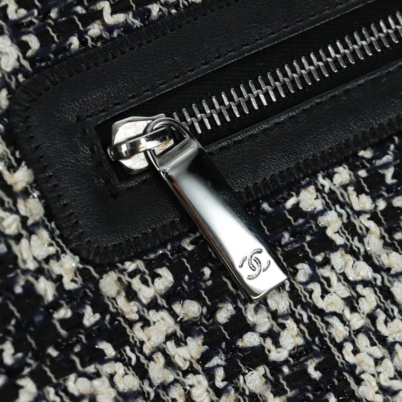 Chanel Camellia Messenger Tweed Black
