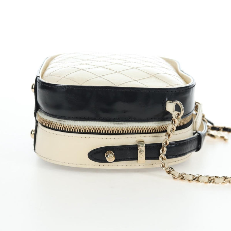 Chanel Vanity Case Quilted Crumpled Calfskin White Leather Bag