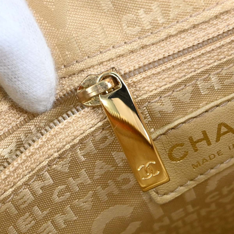 Chanel Chocolate Bar Cc Quilted Leather Beige Bag
