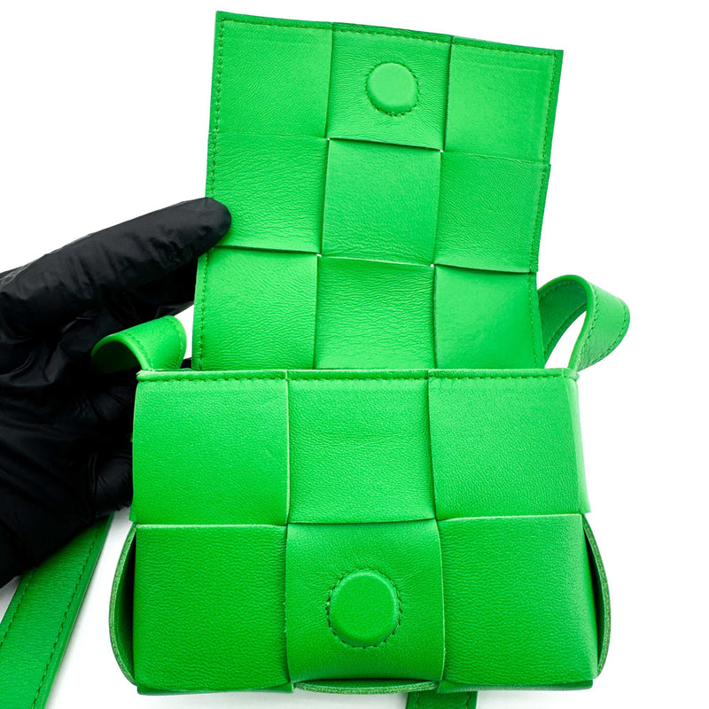Bottega Veneta Cassette Maxi Intrecciato Leather Green Bag