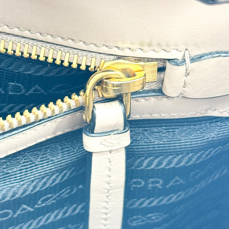 Prada Vintage Tote Leather Beige