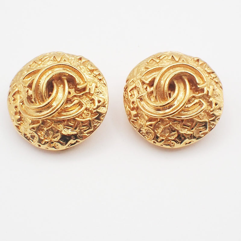 Chanel Vintage Cc Round Clip-On Metal Gold Gold_plated Bijoux