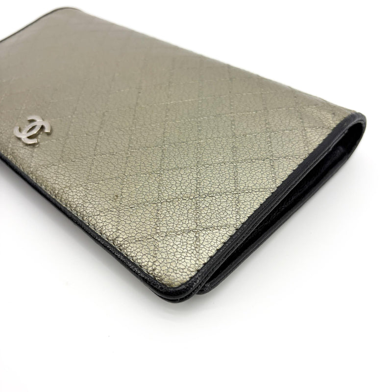 Chanel 19 Flap Quilted Lambskin Gold Calfskin Accessory