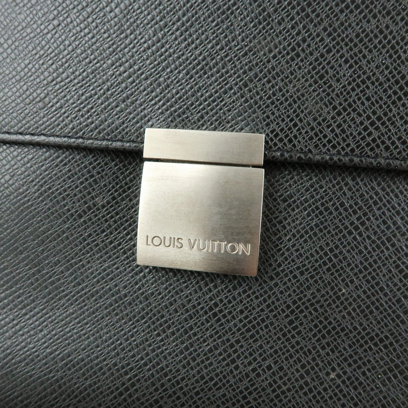 Louis Vuitton Selenga Pochette Taiga Leather Black Bag