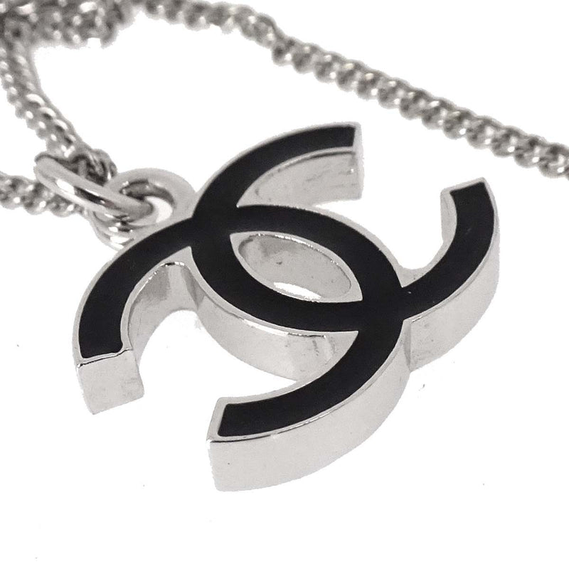 Chanel Cc Pendant Metal With Enamel Silver Silver_plated Bijoux