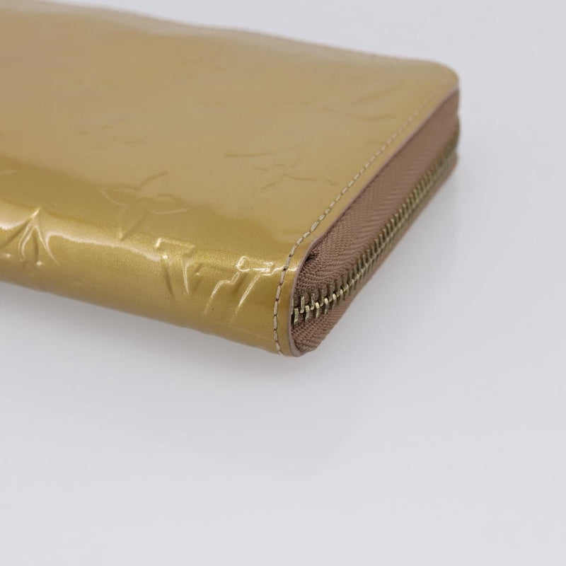 Louis Vuitton Zippy Monogram Vernis Beige Patent_leather Accessory
