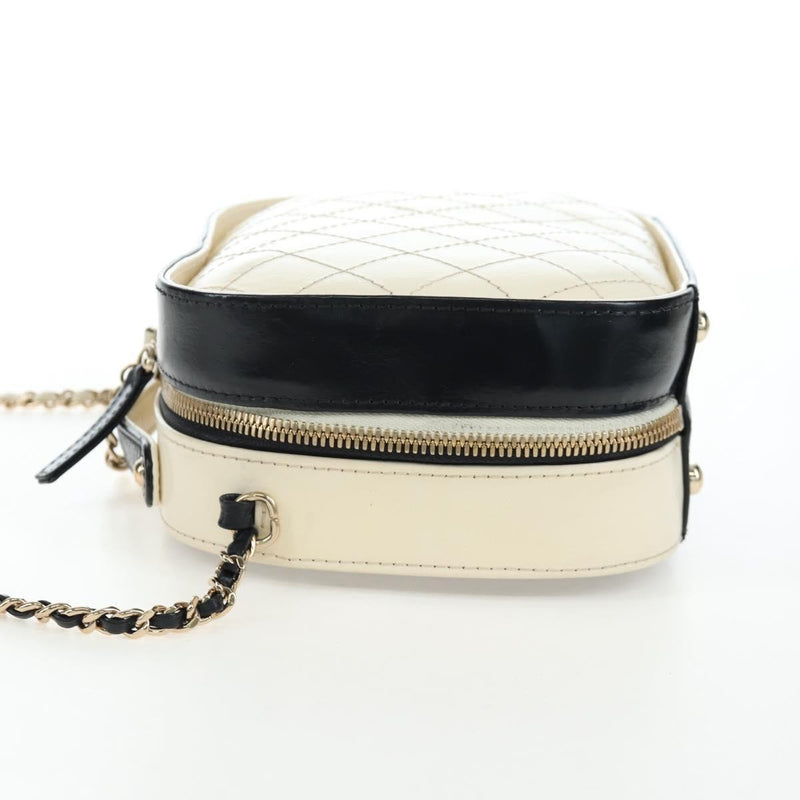 Chanel Vanity Case Quilted Crumpled Calfskin White Leather Bag