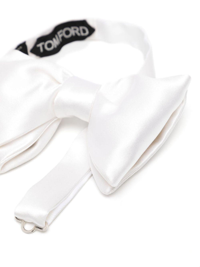 Tom Ford Silk Pre-Tied Bow Tie — White Ties