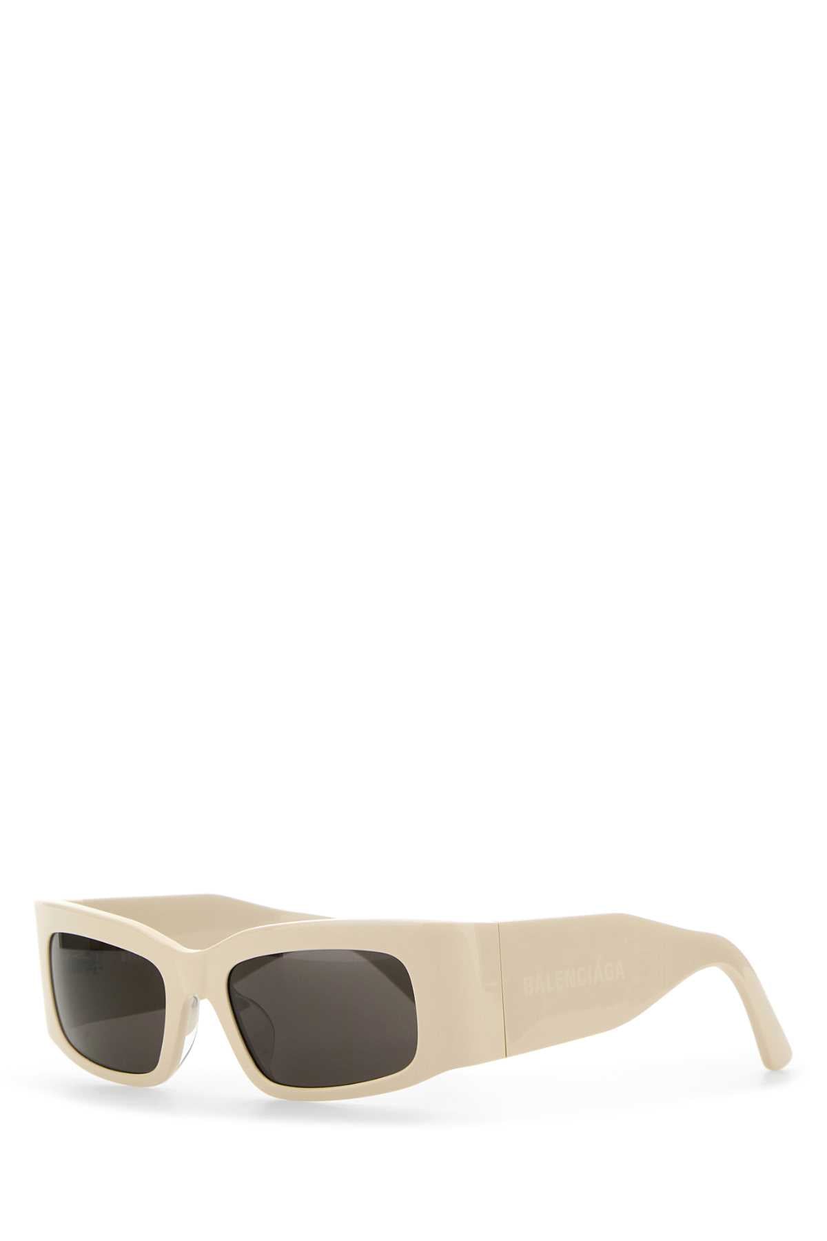 Balenciaga Paper Sunglasses — Beige Exterior: Acetate
