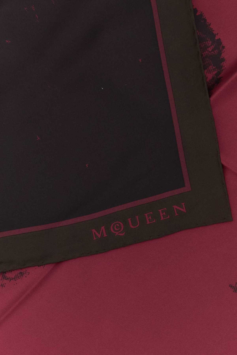 Alexander Mcqueen Sl Exploded Skull Scarf — Red Exterior: Silk Scarfs
