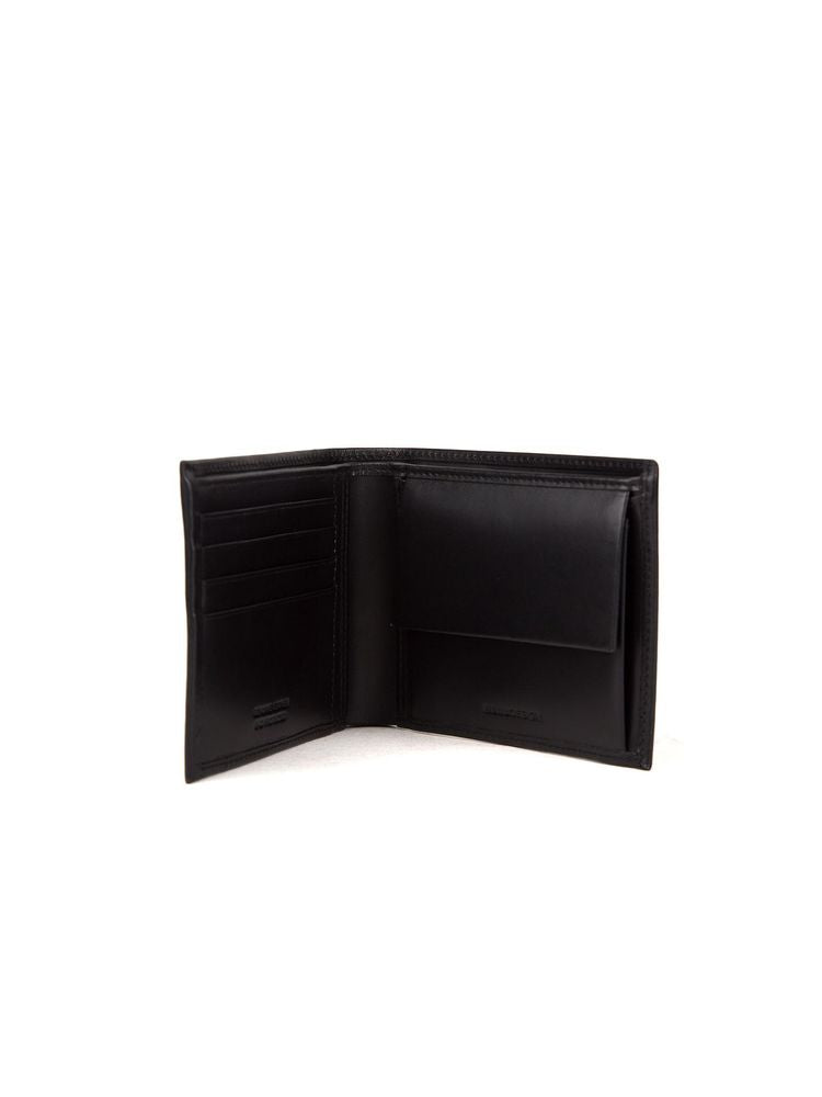 Momo Design Genuine Leather Wallet — Black