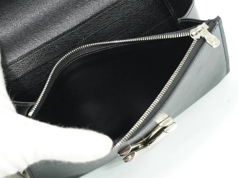 Louis Vuitton Twist Chain Limited Edition World Tour Epi Leather Black Bag