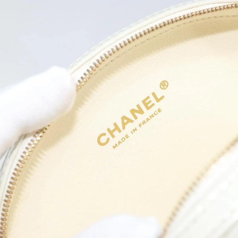 Chanel La Pausa Evening Chevron Lambskin With Applique White Leather Bag