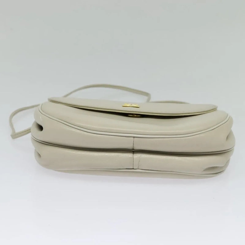 Givenchy 4g Shoulder Bag Leather White